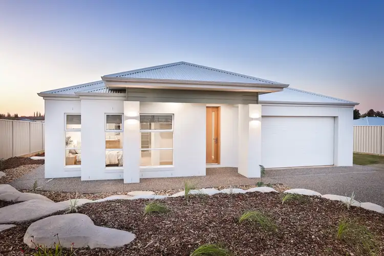 Second view of Homely house listing, 2 Como Drive, Irymple VIC 3498
