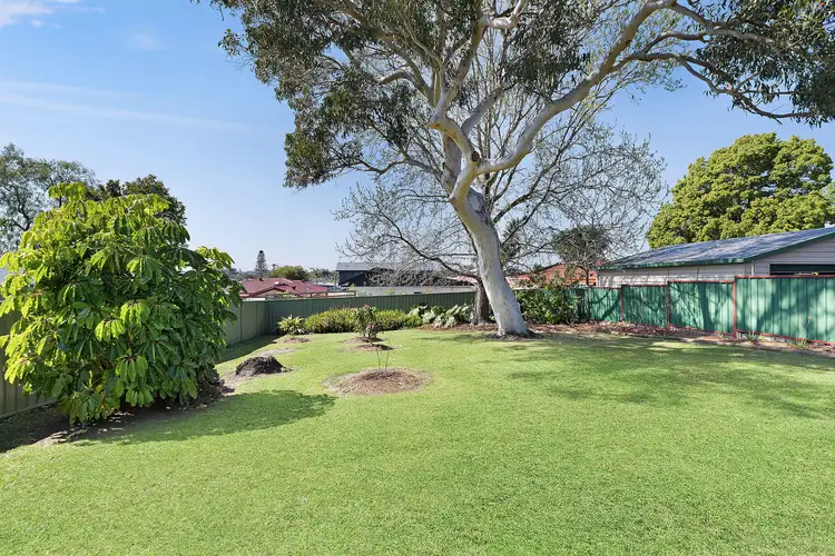 48 Brooke Avenue, Killarney Vale NSW 2261