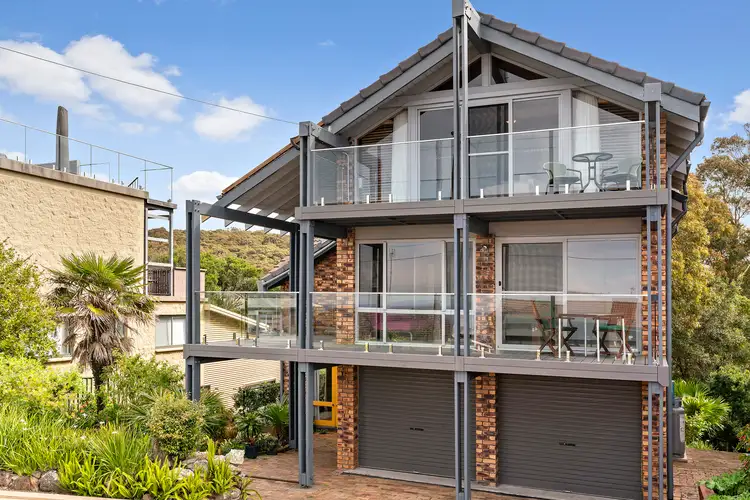 53 Scenic Drive, Caves Beach NSW 2281