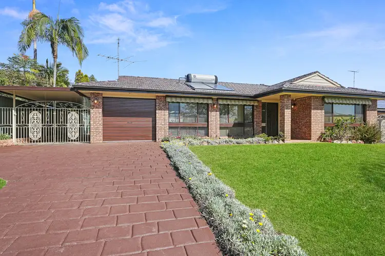 27 Charmer Crescent, Minchinbury NSW 2770
