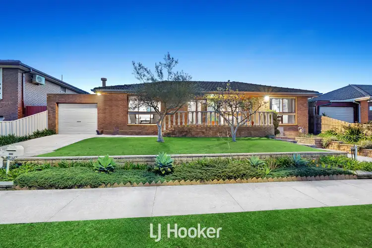 122 Rawdon Hill Drive, Dandenong North VIC 3175