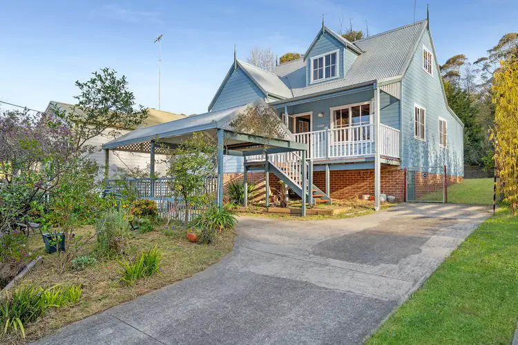 8 Strathearn Road, Leura NSW 2780