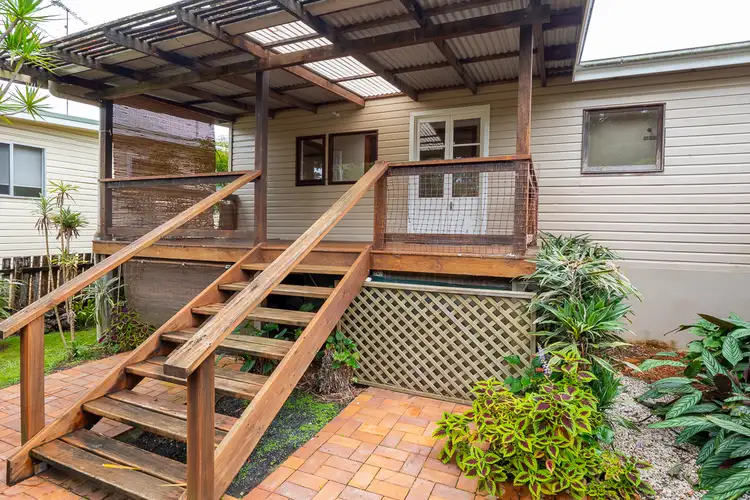 84 Byron Street