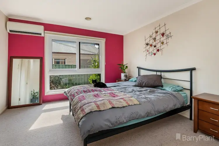 Fifth view of Homely house listing, 8 Emma Place, Quarry Hill VIC 3550