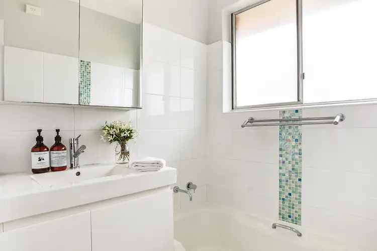 Fifth view of Homely apartment listing, 5/16 Avon Road, Dee Why NSW 2099