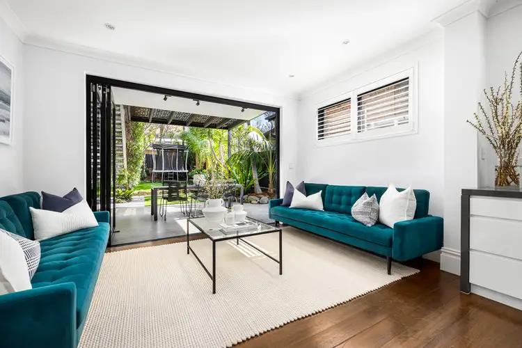 4 St Marys Avenue, Bondi Junction NSW 2022
