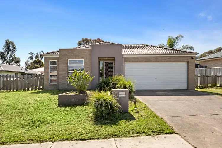 11 Kurrajong Crescent, West Albury NSW 2640