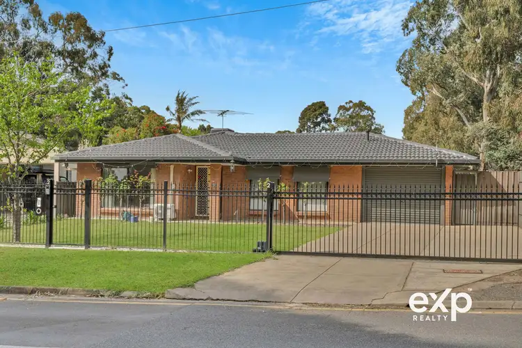 2 Carrickalinga Boulevard, Aberfoyle Park SA 5159