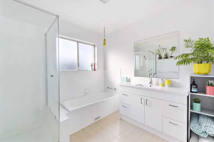 Fifth view of Homely unit listing, 4/46 Thalassa Avenue, East Corrimal NSW 2518