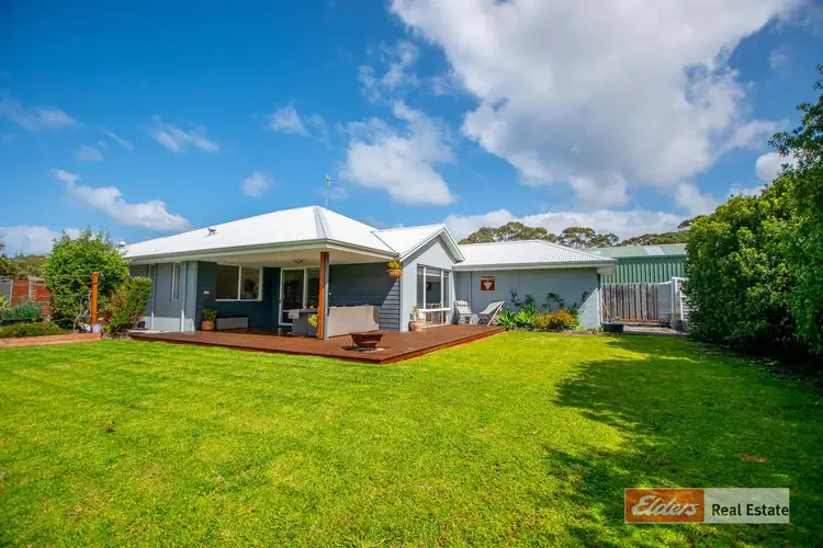 6 Lorikeet Way, Little Grove WA 6330