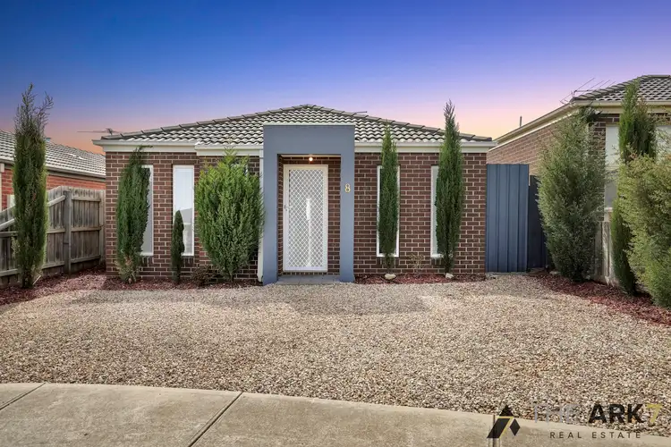 8 Roslyn Park Drive, Harkness VIC 3337