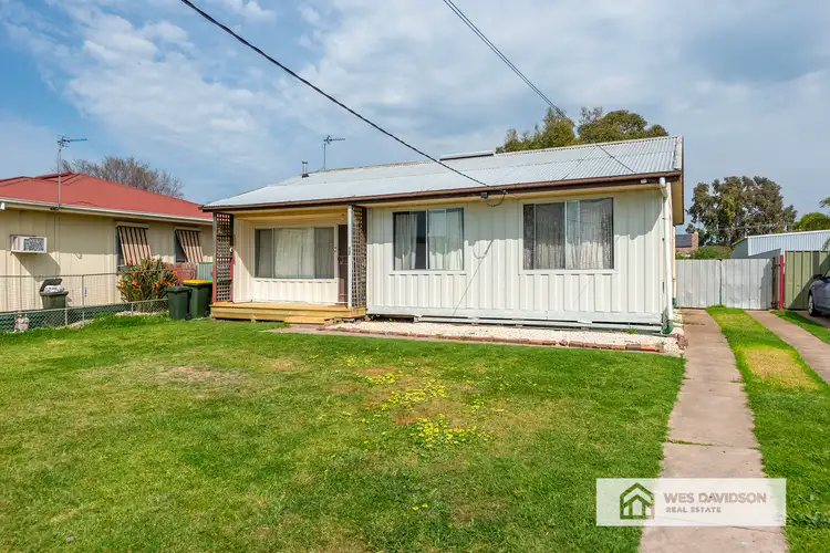 12 Hutchesson Street, Horsham VIC 3400