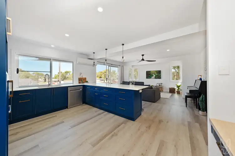 19 Chrisney Street, Cooee Bay QLD 4703