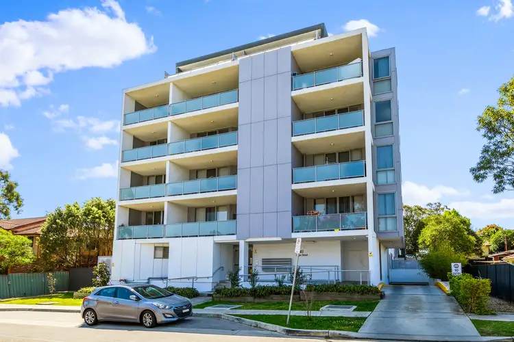 30/41 Hope Street