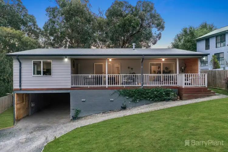 8 Grant Crescent, Healesville VIC 3777