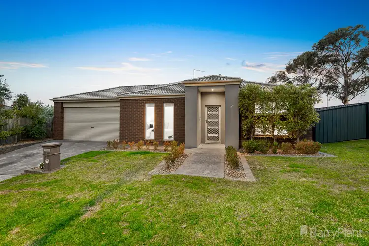 7 Ivory Drive, Pakenham VIC 3810