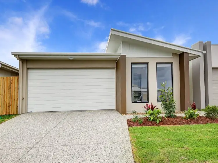 17 Bluff Street, Birtinya QLD 4575