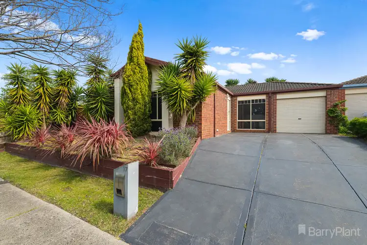 17 Abercairn Drive, Narre Warren South VIC 3805