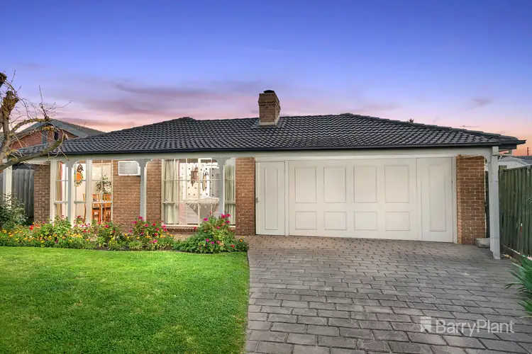 13 Royston Close, Mill Park VIC 3082