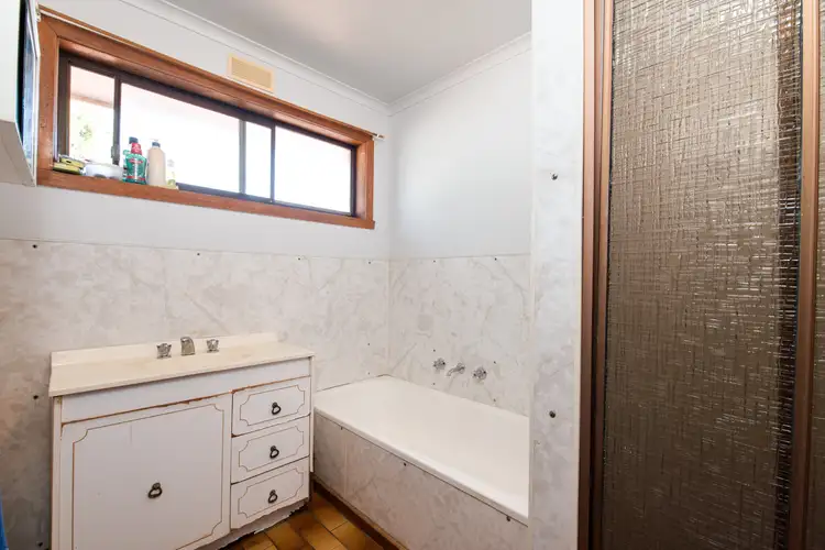 Fifth view of Homely unit listing, 2/3 Holney Grove, Irymple VIC 3498