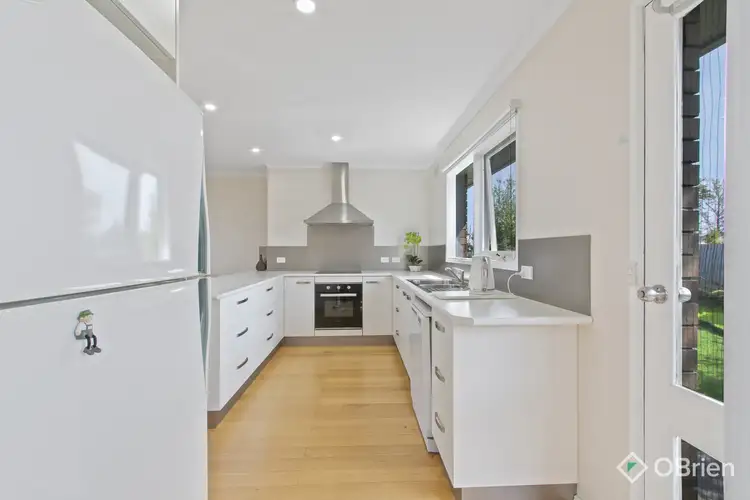 Third view of Homely house listing, 6 Allison Court, Bairnsdale VIC 3875