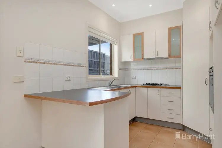 Fifth view of Homely house listing, 2 Sanderling Avenue, South Morang VIC 3752