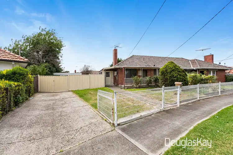 13 Lowe Crescent, Sunshine VIC 3020