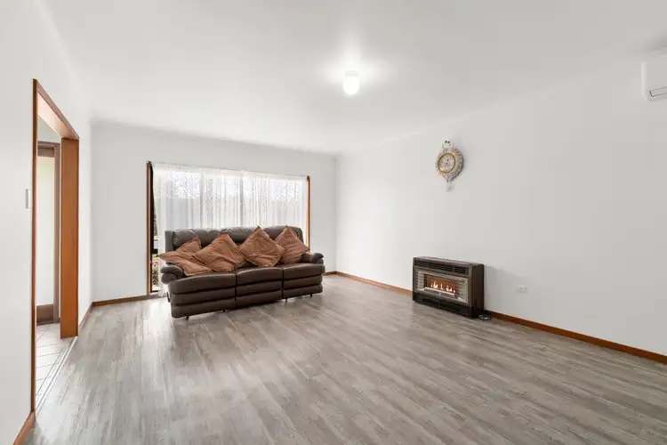 Fifth view of Homely house listing, 8 Tulloch Way, Traralgon VIC 3844