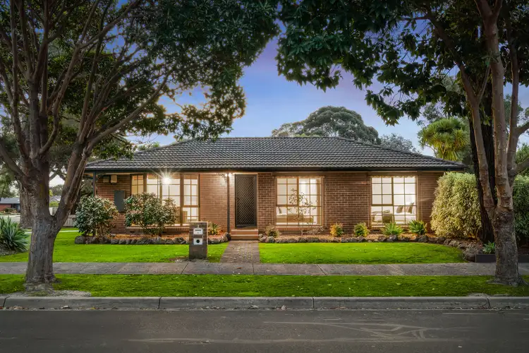 2 Aylesbury Avenue, Bayswater North VIC 3153