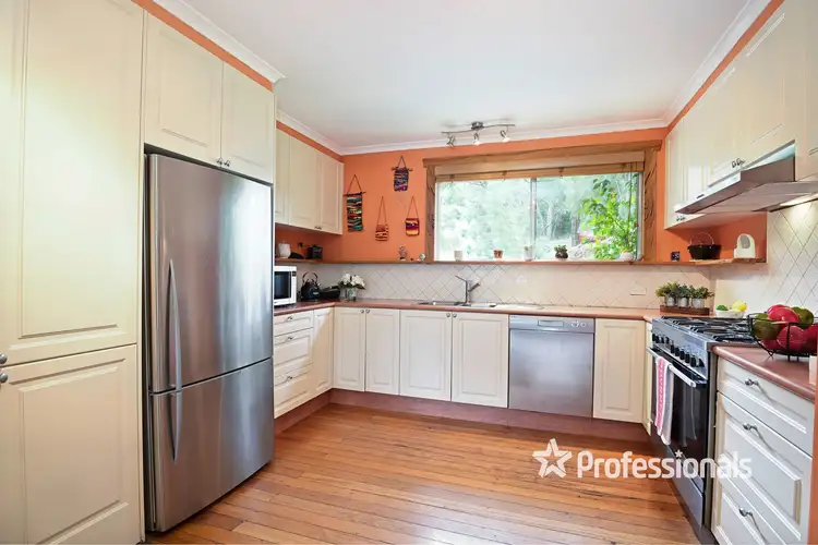 Fifth view of Homely house listing, 10 Estate Road, Don Valley VIC 3139