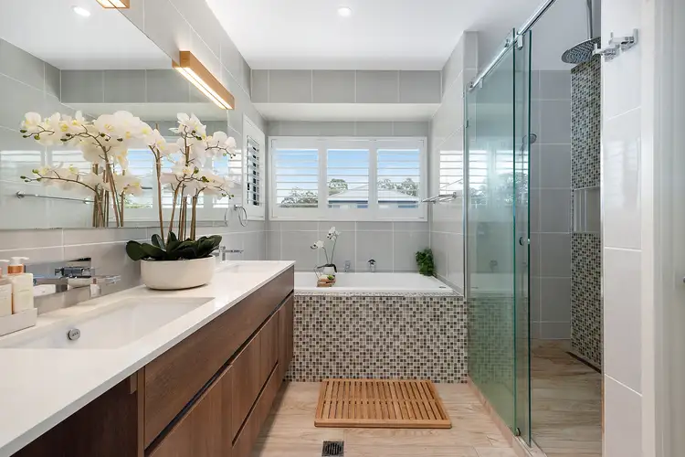 Sixth view of Homely house listing, 1 Cromwell Court, Doolandella QLD 4077