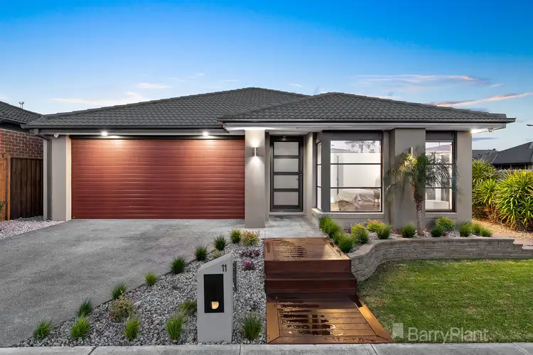 11 Clara Drive, Officer VIC 3809