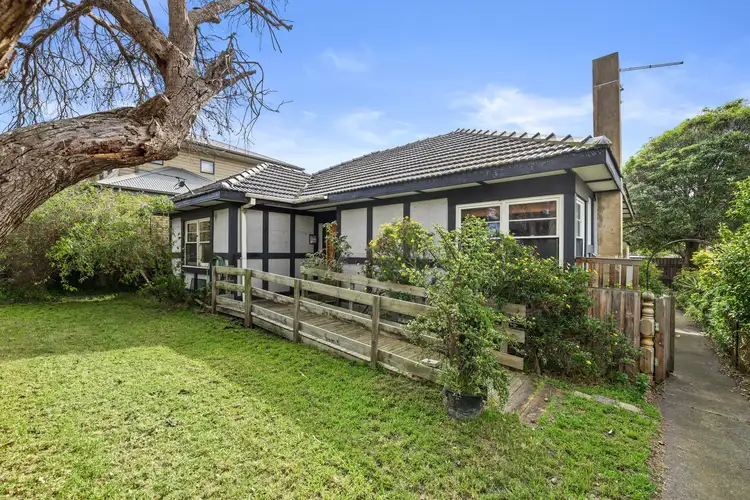 31 McLeod Road, Carrum VIC 3197
