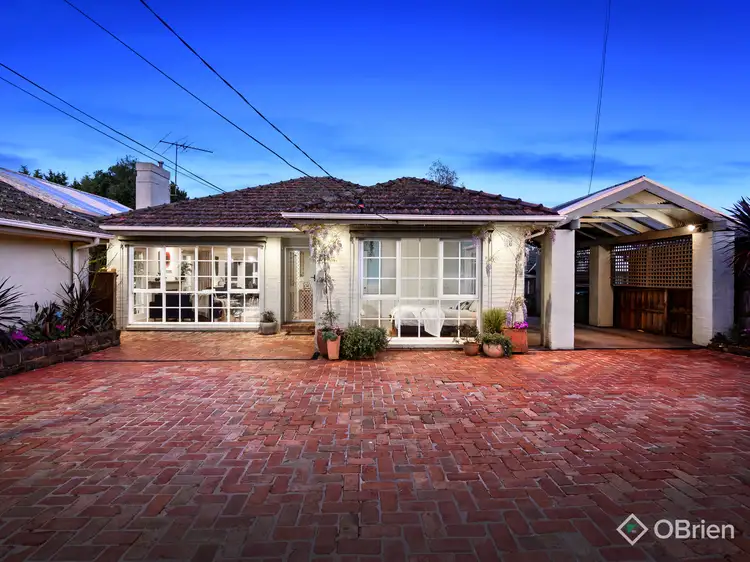 38 Lyons Road, Croydon North VIC 3136