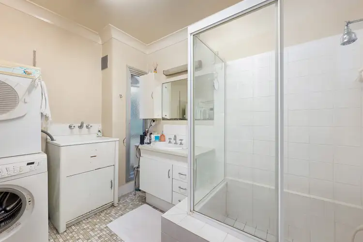 Sixth view of Homely unit listing, 6/14 York Street, Coorparoo QLD 4151