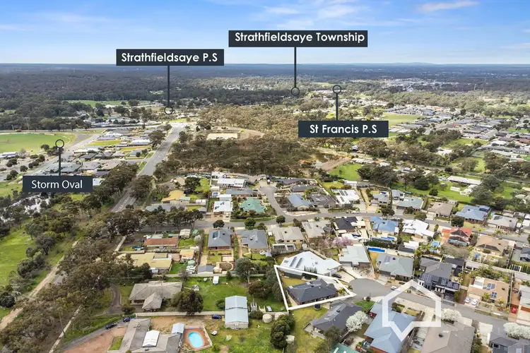 Fifth view of Homely house listing, 8 Hanover Place, Strathfieldsaye VIC 3551