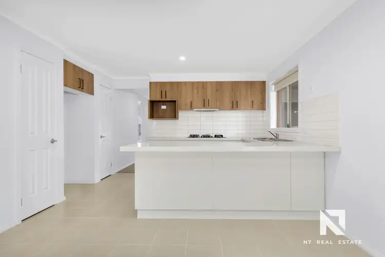Second view of Homely house listing, 5 Dragonfly Court, Tarneit VIC 3029