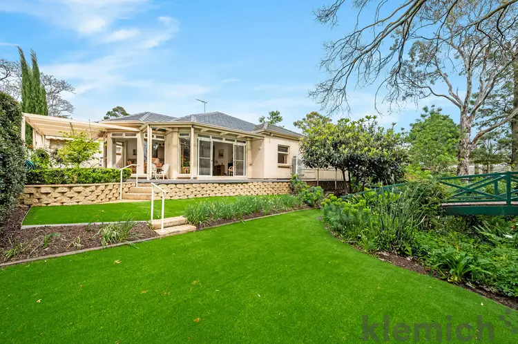 4 Leonard Terrace