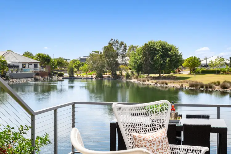 19 Azure Way, Hope Island QLD 4212