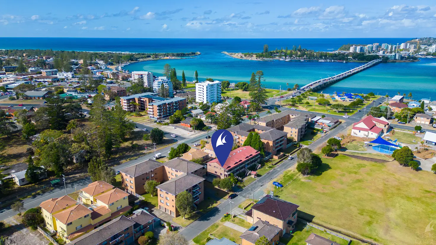Main view of Homely townhouse listing, 1/1A Recreation Lane, Tuncurry NSW 2428
