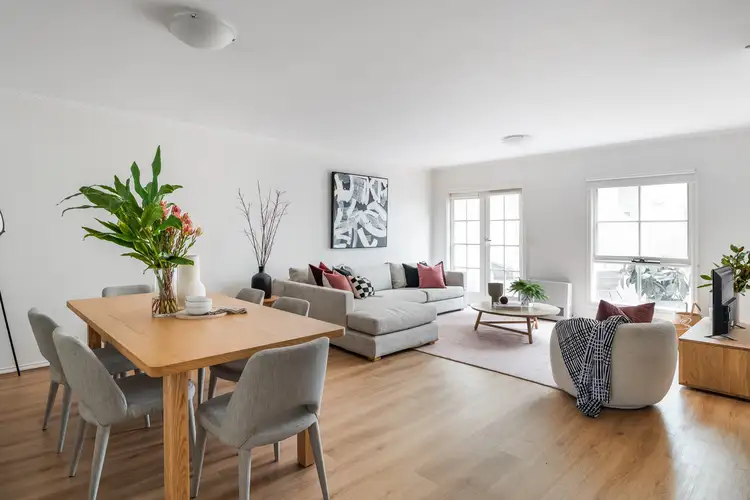 Main view of Homely apartment listing, 5/2 Henrietta Street, Hawthorn VIC 3122