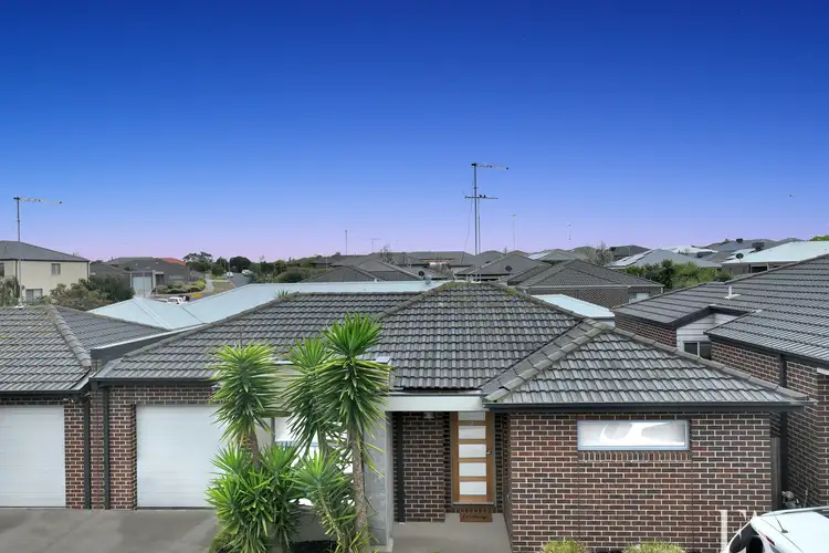 Main view of Homely unit listing, 2/63 Oakwood Crescent, Waurn Ponds VIC 3216