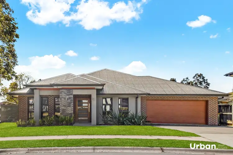 1 Faxon Close, Colebee NSW 2761