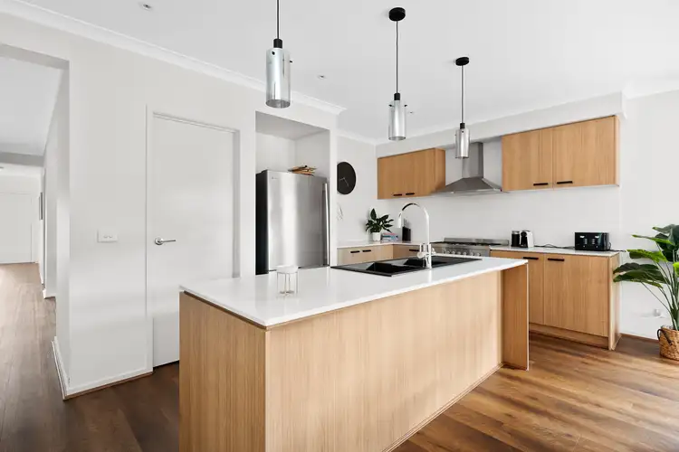 Fifth view of Homely house listing, 17 Mantua Drive, Greenvale VIC 3059
