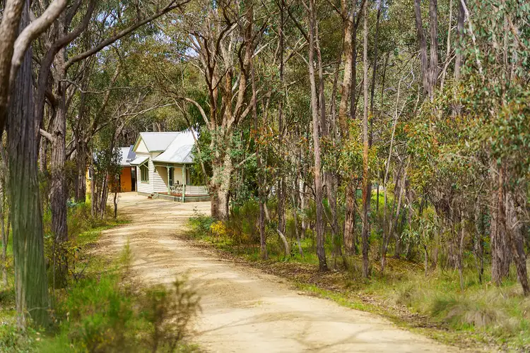 20 Wattle Road, Chewton Bushlands VIC 3451