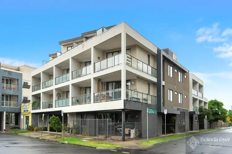 202/6 Morton Avenue, Carnegie VIC 3163