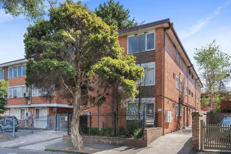 6/4 Gurner Street, St Kilda VIC 3182
