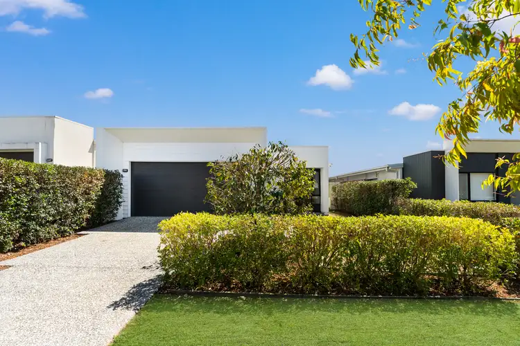 71 Hill Drive, Pimpama QLD 4209