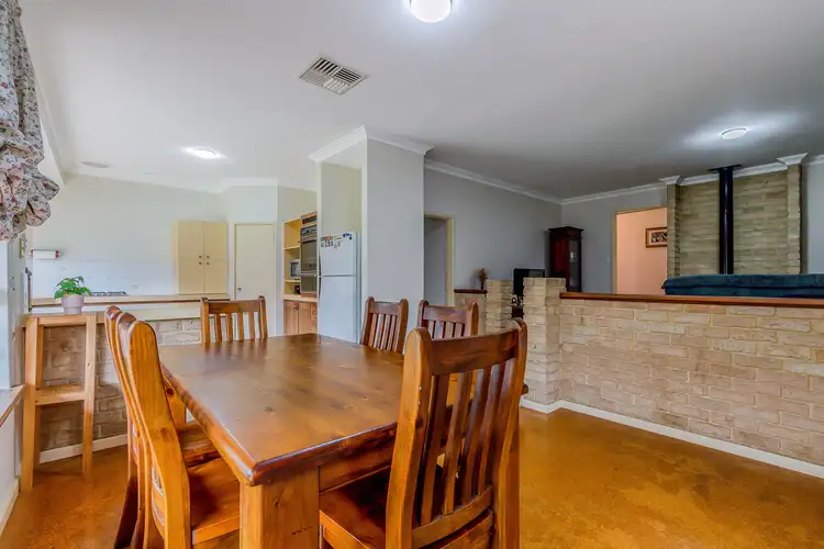 215 Canns Road, Bedfordale WA 6112