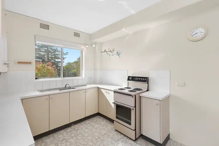 Sixth view of Homely apartment listing, 10/38 The Crescent, Dee Why NSW 2099